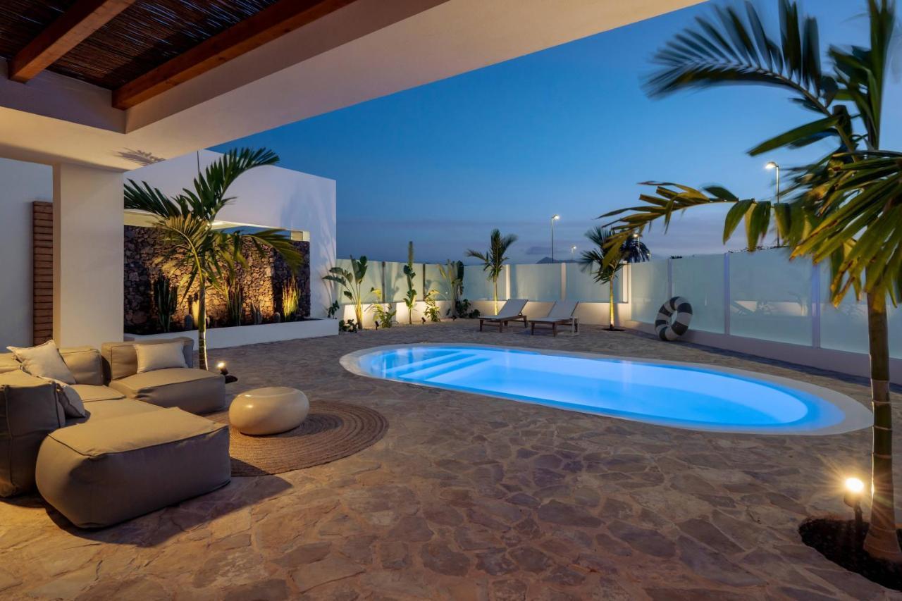 Villa Noma - Design Space With Pool In Corralejo Exterior foto