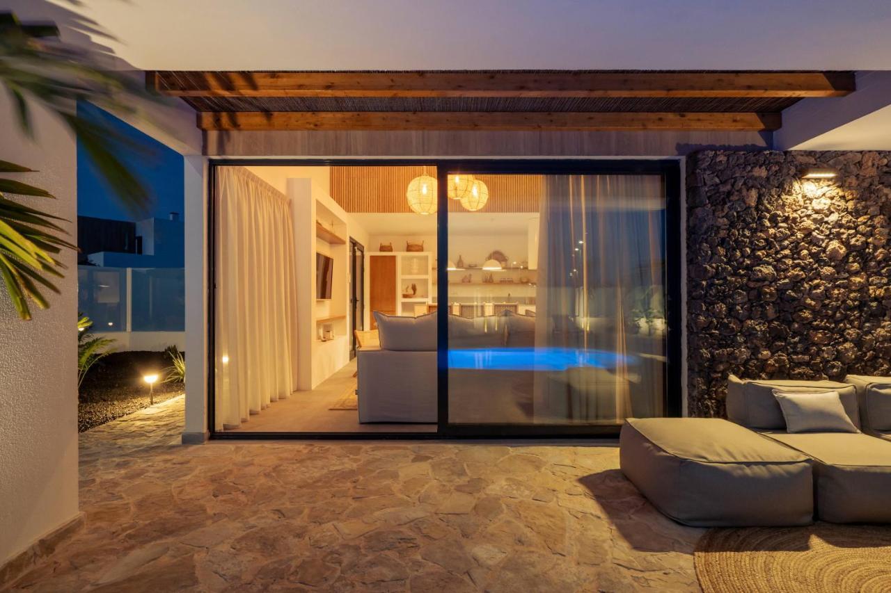 Villa Noma - Design Space With Pool In Corralejo Exterior foto